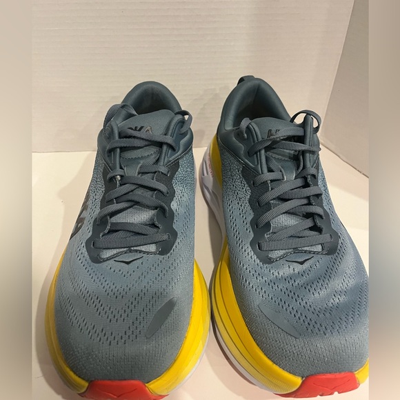 PRE-OWNED MEN'S HOKA BONDI 8 RUNNING SHOES- SIZE 12 - Picture 2 of 8